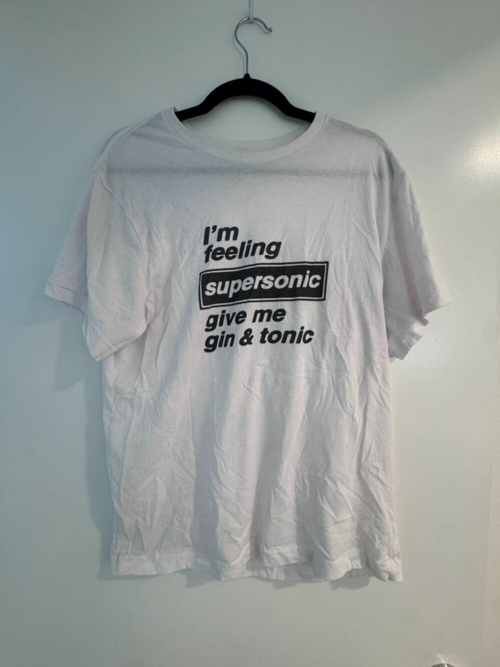 Oasis Supersonic T Shirt, Size Medium